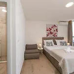 Brela: Punta *